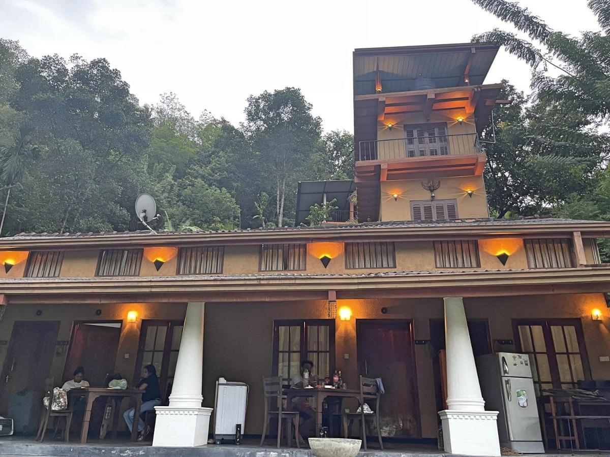 Eagles Lodge - Kandy Digana Exterior photo